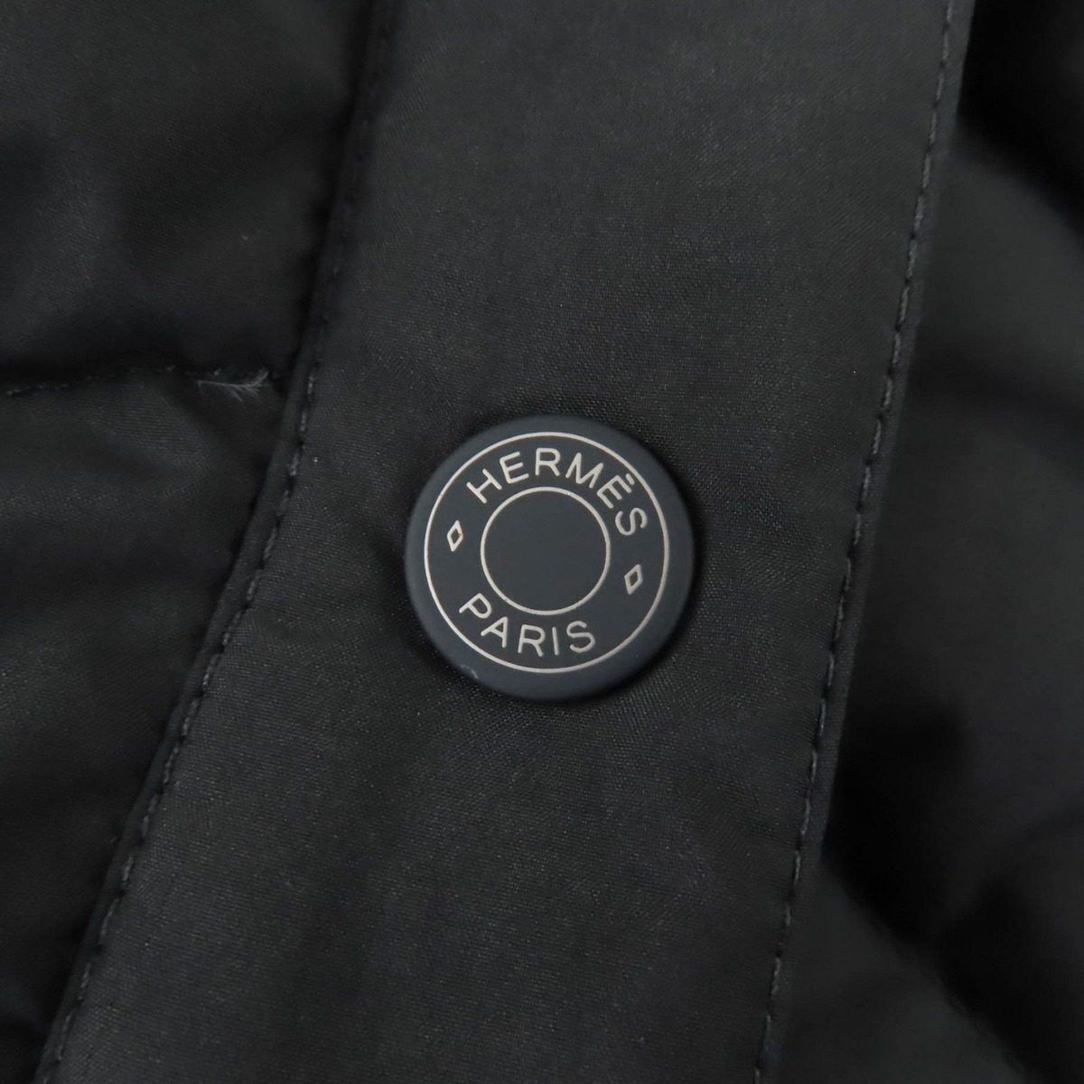 Hermes Logo Rubber Patch Series Button Down Jacket Black 40 — view 7