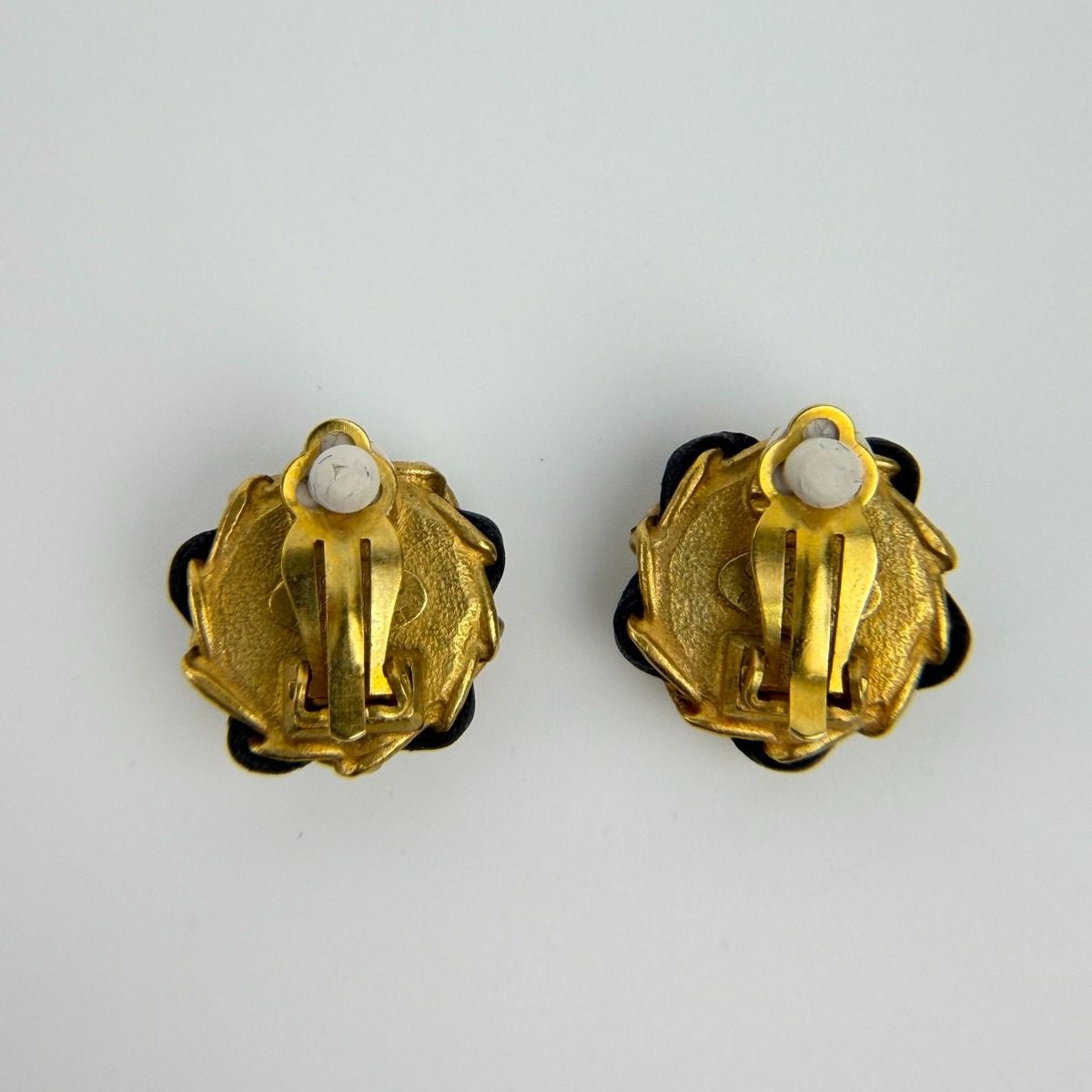Chanel CC Logo Earrings Chain Faux Pearl Gold Vintage — view 6