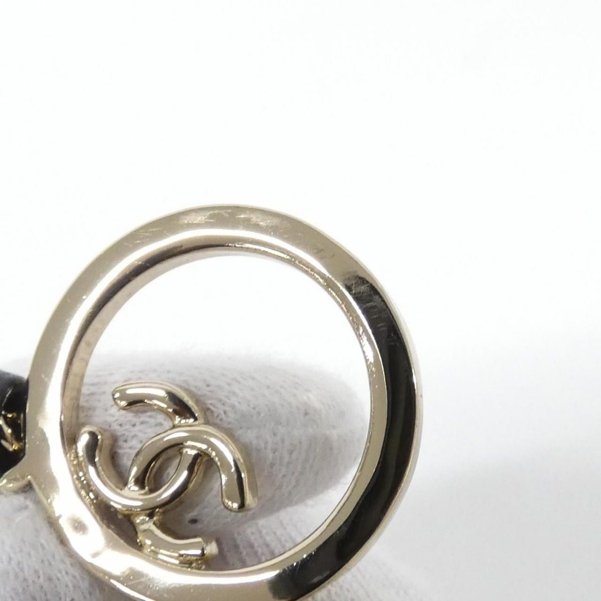 Chanel Necklace Black — view 4