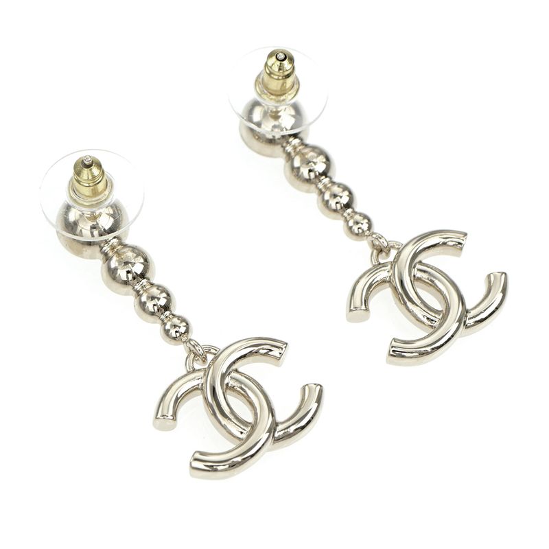 Pair Of Chanel Earrings Coco Mark CC Mark Abe124 B24 B Silver Accessorie