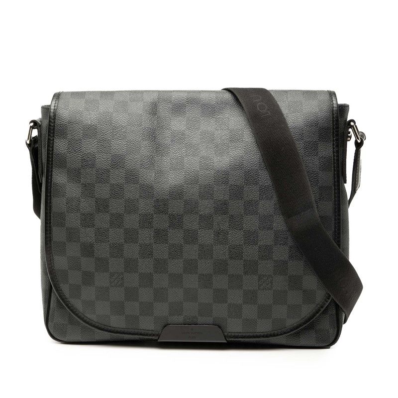 Louis Vuitton Damier Graphite Daniel MM Crossbody Shoulder Bag N58029 Black PVC