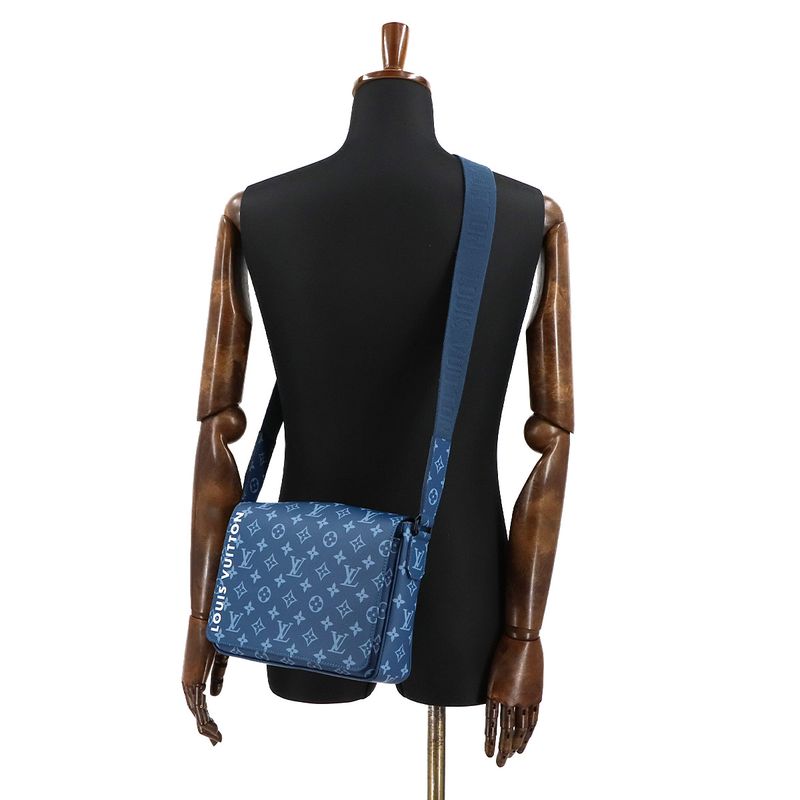 Louis Vuitton Monogram District PM NV3 Shoulder Bag Blue M23785 RFID 90298081