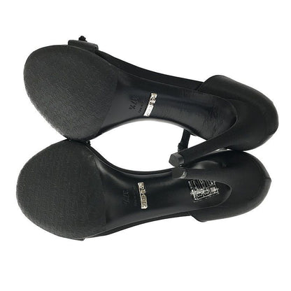Gucci Rhinestone Ankle Strap Heeled Sandals With Rhinestone Ribbon