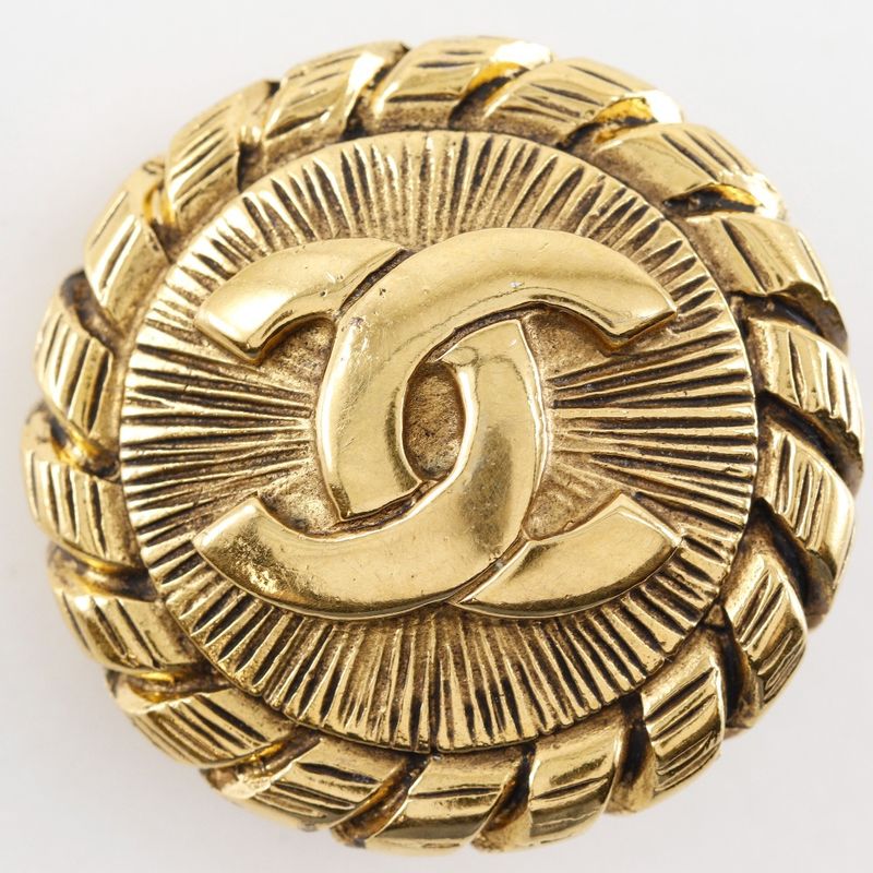 Chanel Coco Mark Vintage Gold Plated Ladies 23.0g Earring