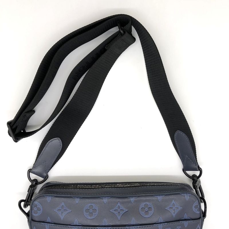 Louis Vuitton Duo Messenger M45730 Shoulder Bag Monogram Shadow Black Women Men