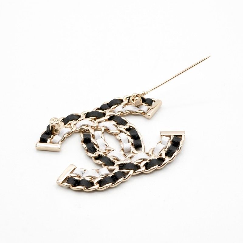 Chanel Brooch Corsage Gold Black White Here Mark