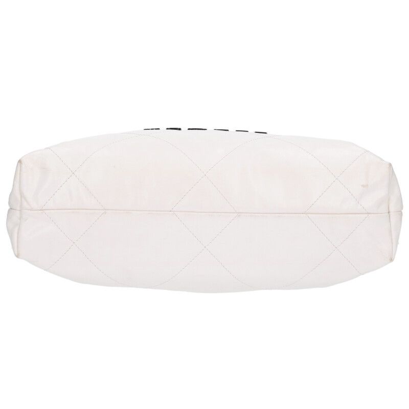 Chanel 22 Shiny Calf Chain Shoulder Bag Women