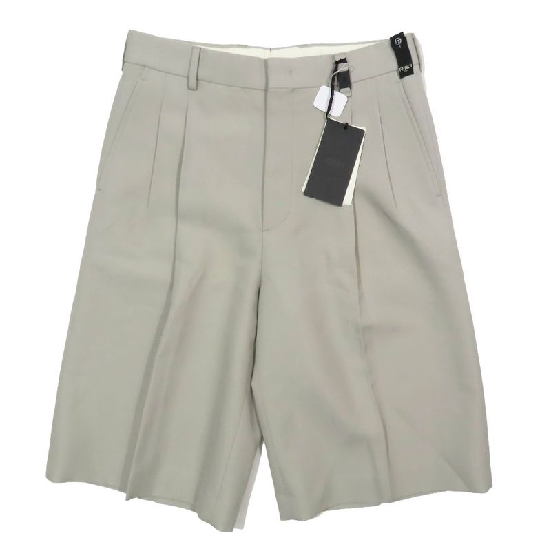 Unused 21aw Fendi Bermuda Pants Slacks Shorts FF Logo Hardware Half Pants 2