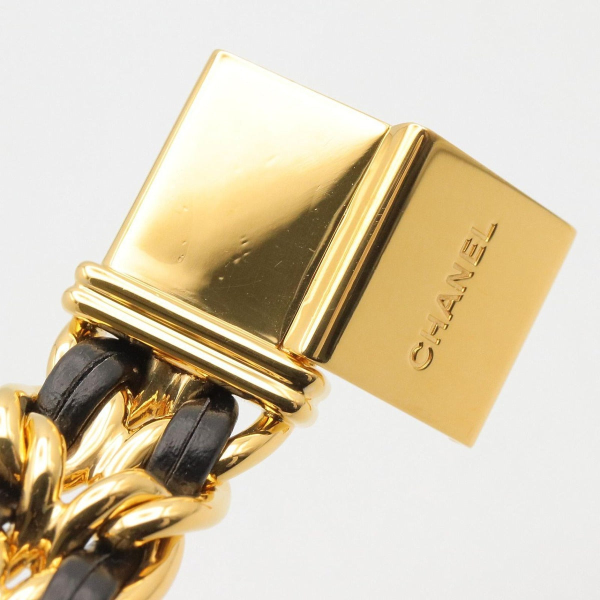 Chanel Watch Premiere M Black Leather — view 13