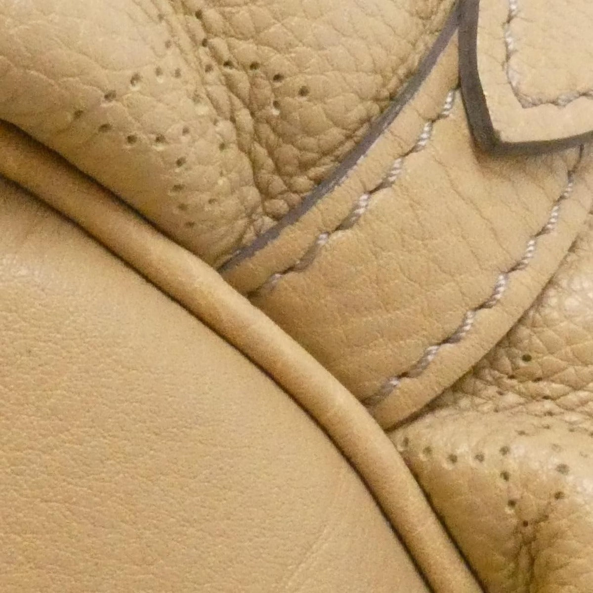 Louis Vuitton Mahina XS Shoulder Bag Biscuit — view 3
