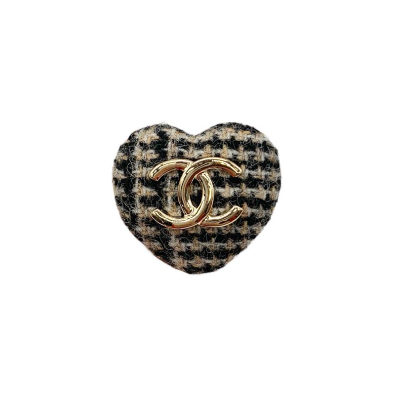 0116 Chanel Tweed Heart Brooch Ab9496 B09311 Nk599