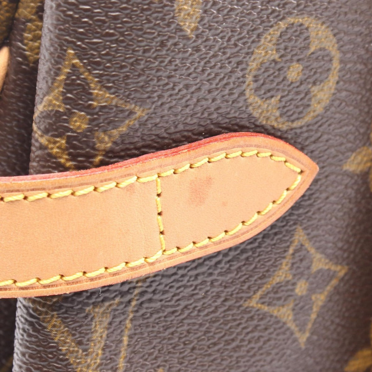 Louis Vuitton Shoulder Bag Batignolles Horizontal Canvas — view 6