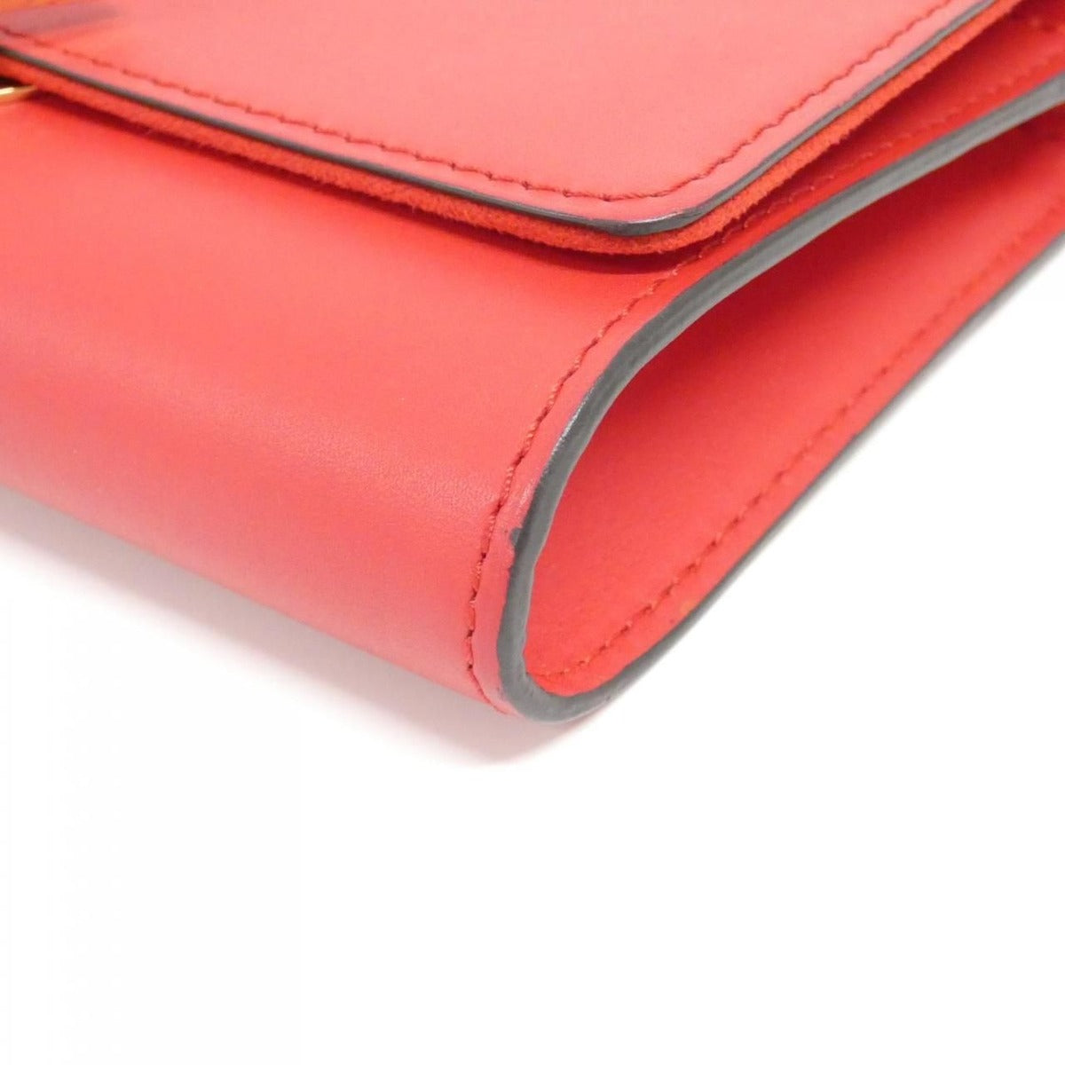 Louis Vuitton Pochette MM Shoulder Bag Rouge — view 3