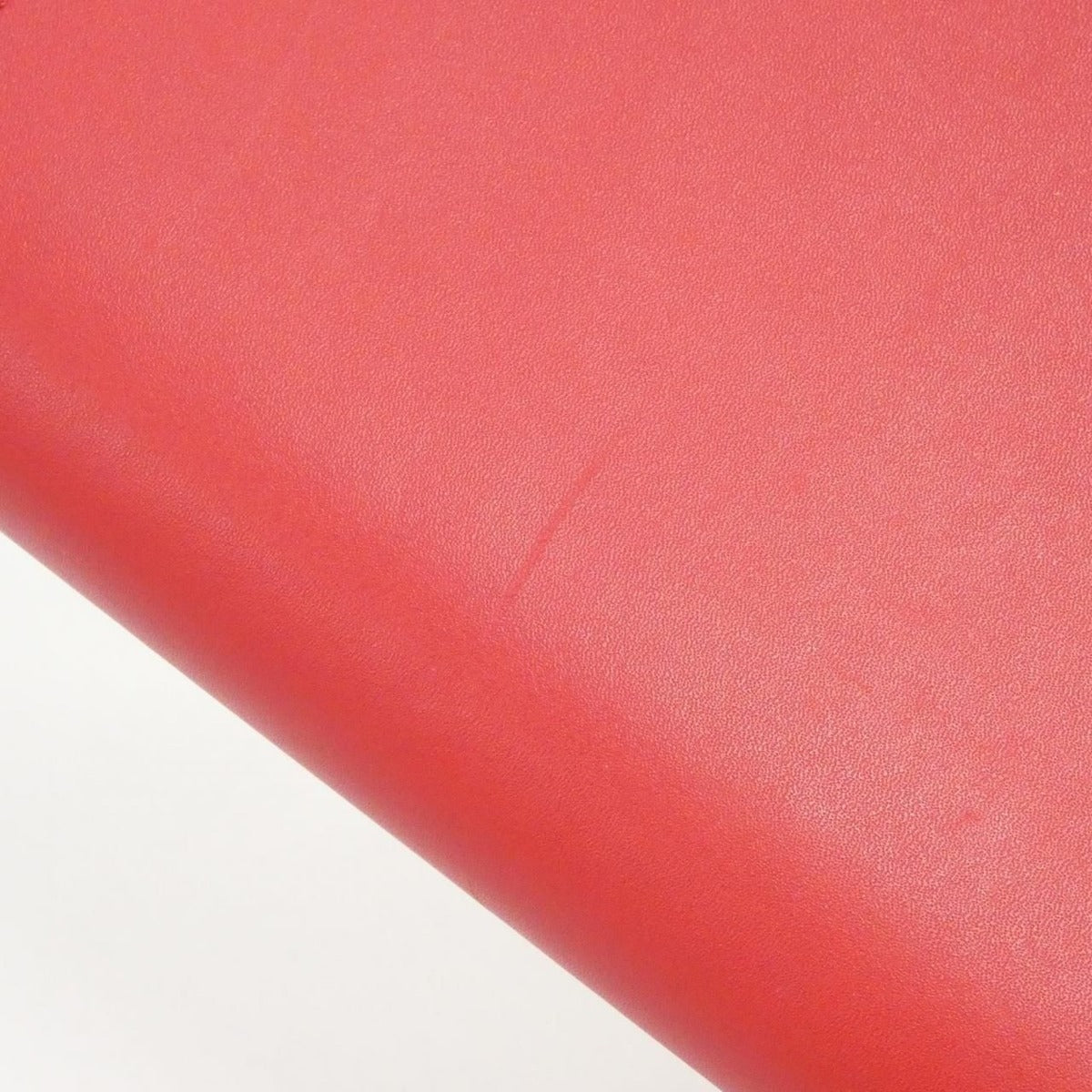 Louis Vuitton Pochette MM Shoulder Bag Rouge — view 6