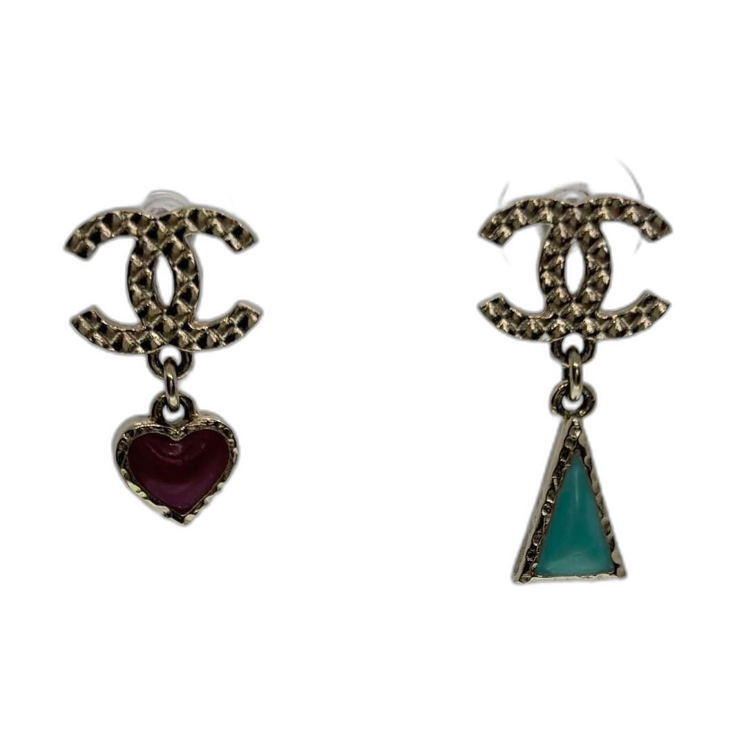 Chanel CC Logo Earrings Gold Triangle — view 2
