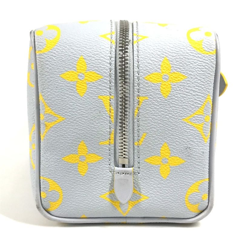 Louis Vuitton Second Bag Rocker Dop Kit M24536 Gray