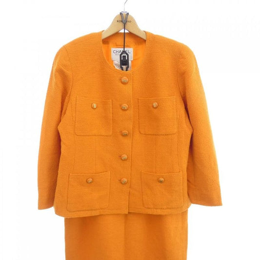 Chanel Collection 27 20095 F04 Suit Vintage