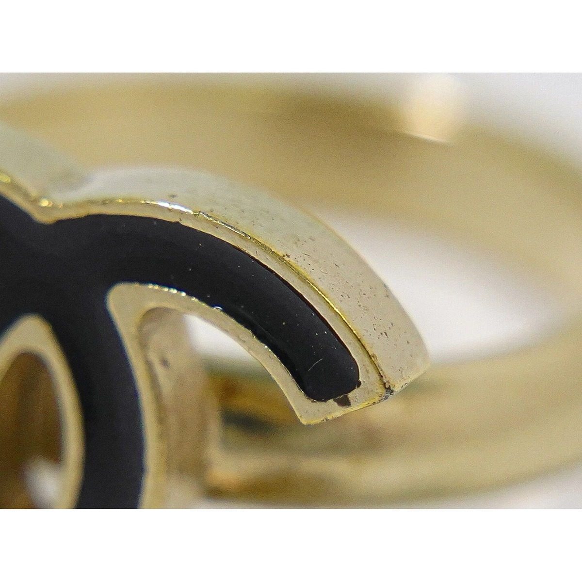 Chanel CC Logo Clover Ring Gold Plated Black — view 6