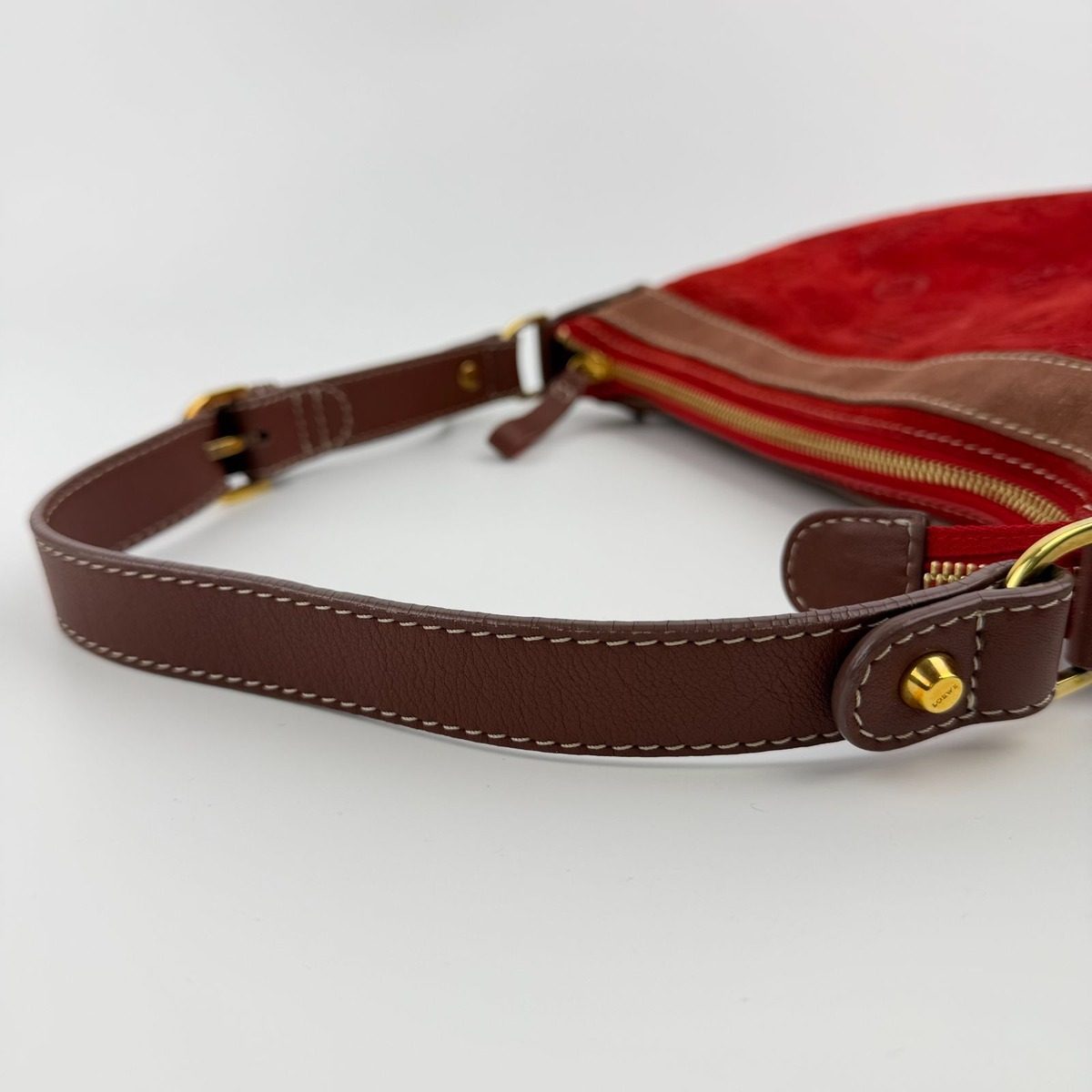 Loewe Anagram Anniversary Limited Shoulder Bag Red Suede Vintage — view 14