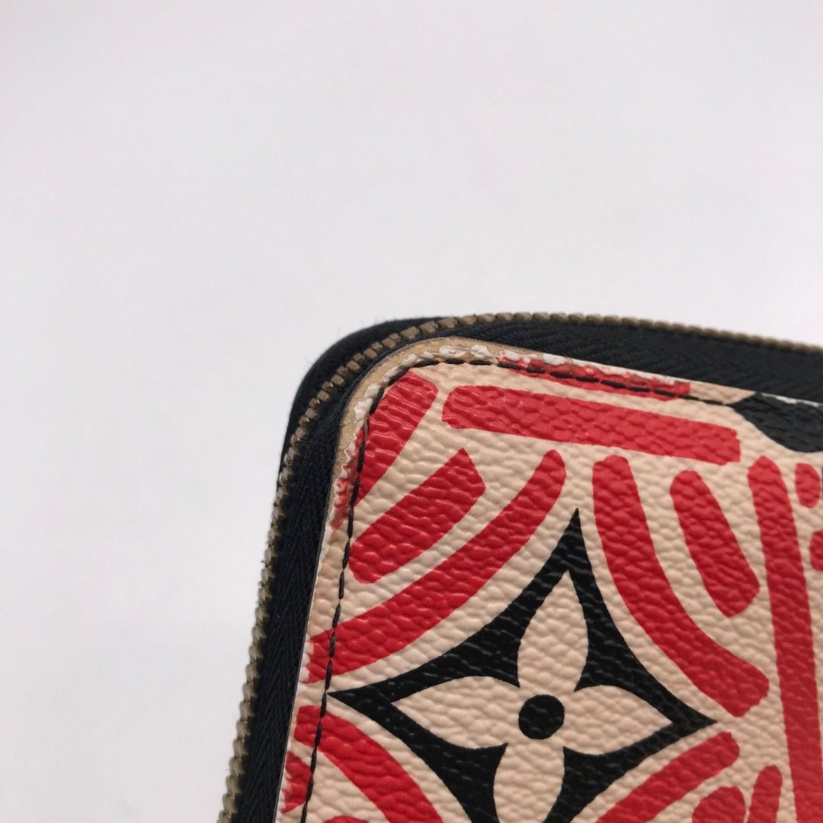 Louis Vuitton Crafty Zippy Wallet Price Negotiation Welcome — view 15