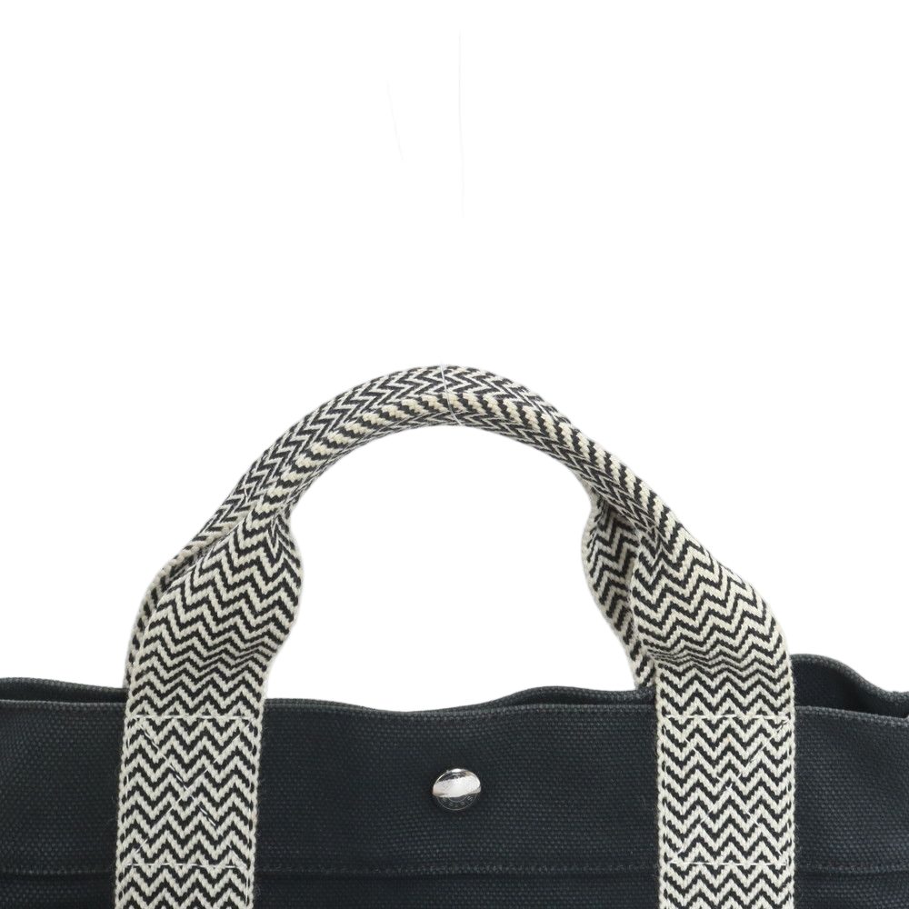Hermes Cannes PM Pouch Handbag Tote Black — view 2