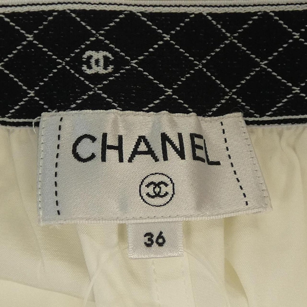 Chanel Shorts White Translucency — view 5