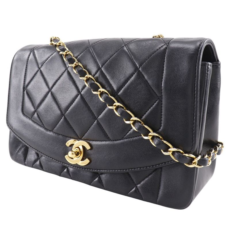 Chanel Diana 22 Chain Shoulder Matelasse Vintage A01164 Lambskin Black Ladies