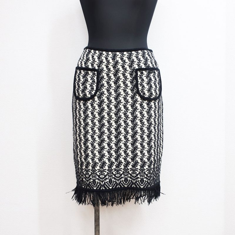 Chanel Skirt Black White Black White P24448v01744 Notation Size 04A