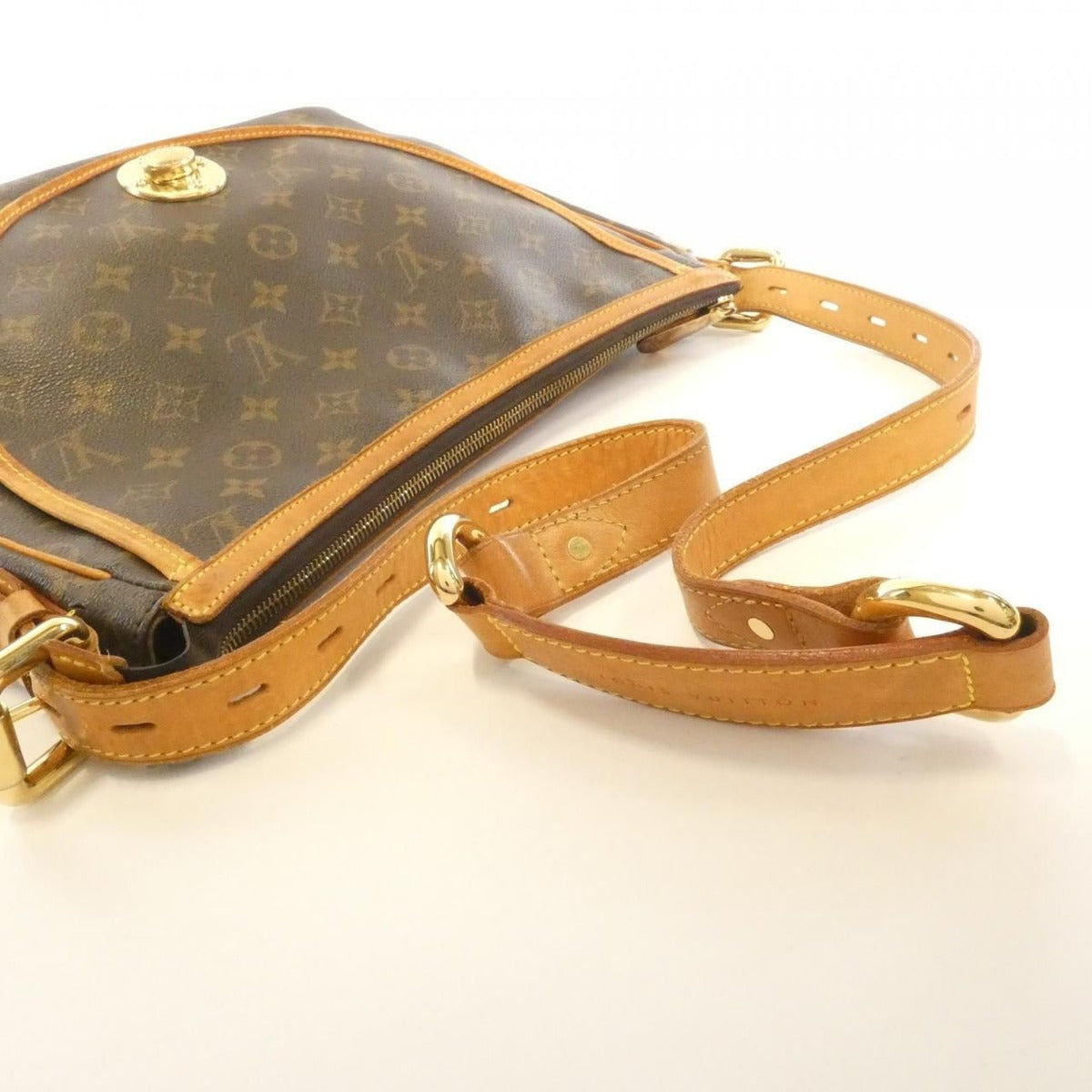 Louis Vuitton Monogram Thuram GM M40075 Shoulder Bag — view 6