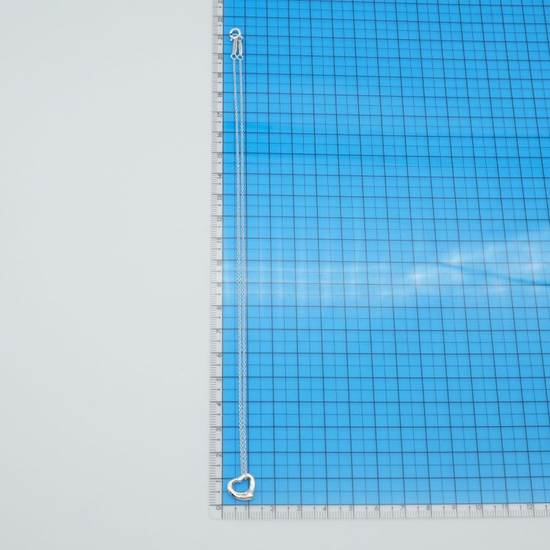 11mm (0.43in) Tiffany & Co Open Heart Necklace XS 24-5748s