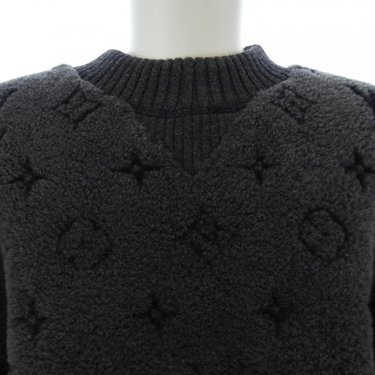 Louis Vuitton Monogram Shirring Crew Ring — view 6