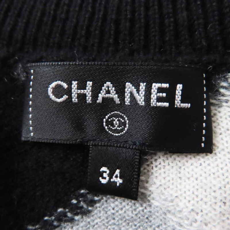 CHANEL P71459 100% Cashmere With Coco Mark Plate Coco Mark Diamond Pattern