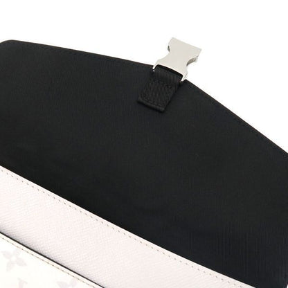 Louis Vuitton Taiga Llama Flap Messenger M30411