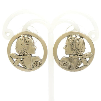 Chanel Earrings Gold