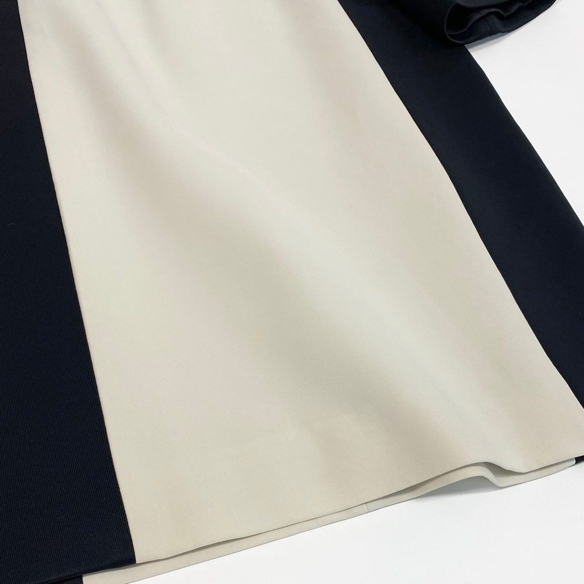 Louis Vuitton Bottle Neck Dress 34 Black White — view 6