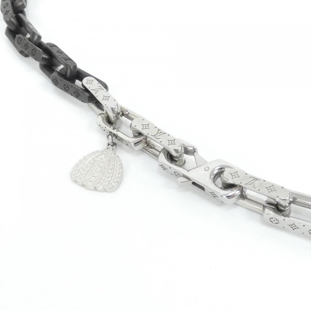Louis Vuitton Collier Monogram Chain Infinity Dot Necklace — view 3