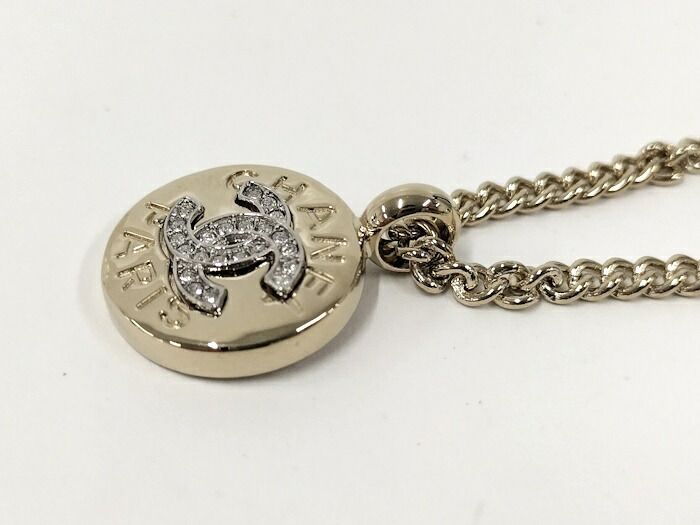 Chanel Necklace Coco Mark Medal Plated Gold B25A
