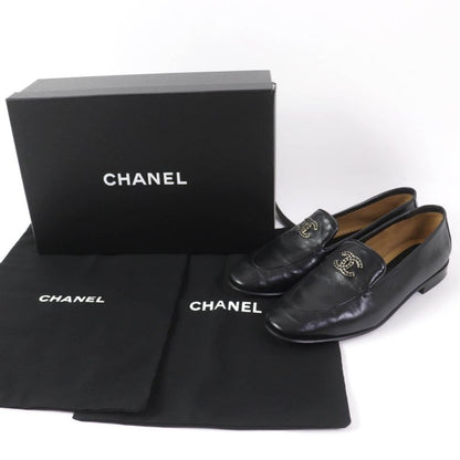 CHANEL 23A G45008 Shiny Calfskin Leather Loafer With Coco Mark Black 38.5 With