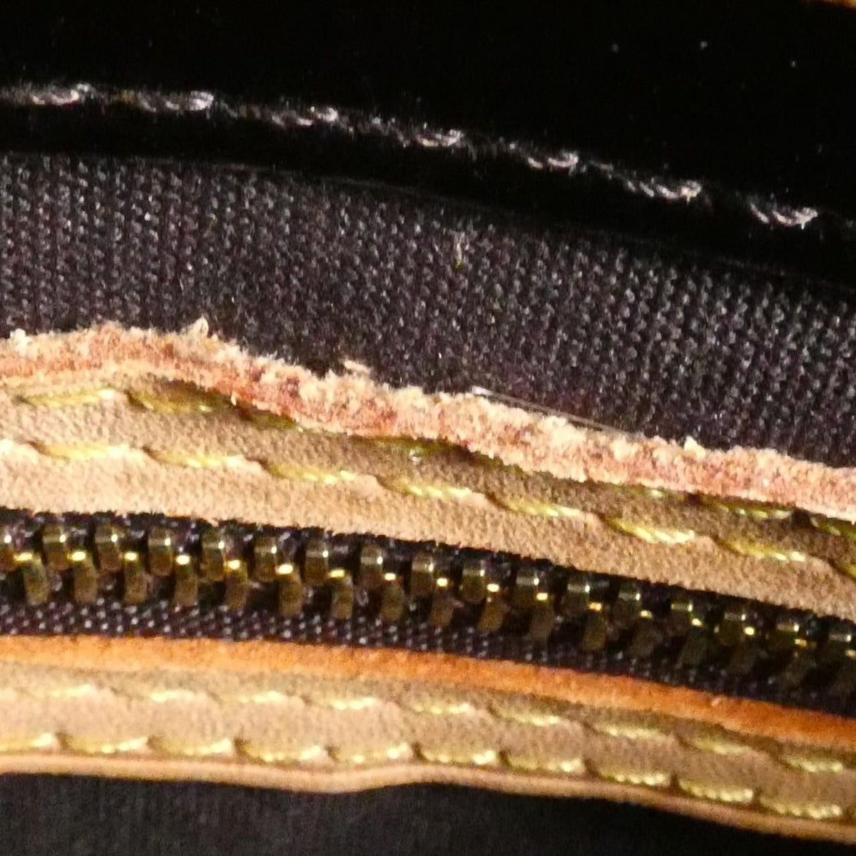 Louis Vuitton Vernis Reed PM Bag Amarante — view 8
