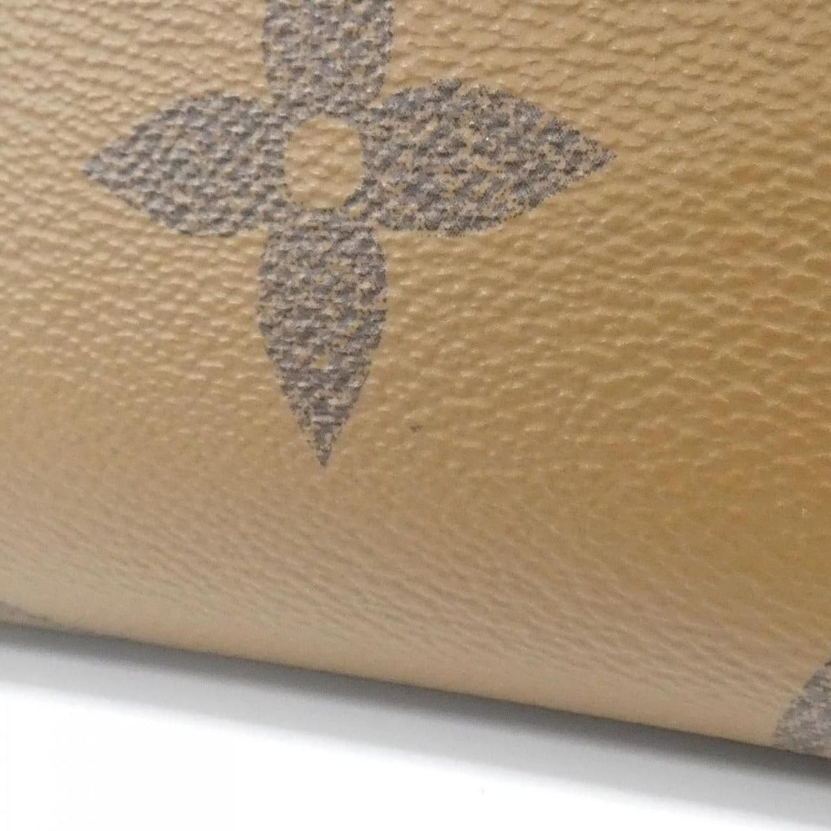 Louis Vuitton Monogram Giant On The Go PM Bag — view 4