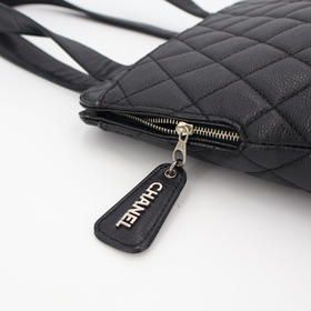 Chanel Matelasse Caviar Skin Shoulder Bag Color: Black