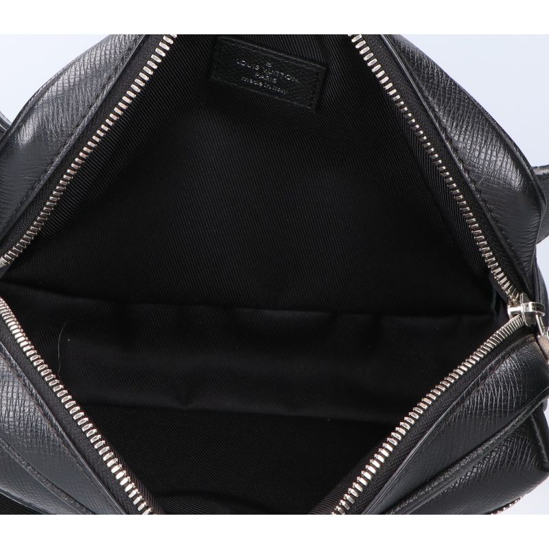 Louis Vuitton M30245 19 Years Taiga Llama Bum Bag Outdoor