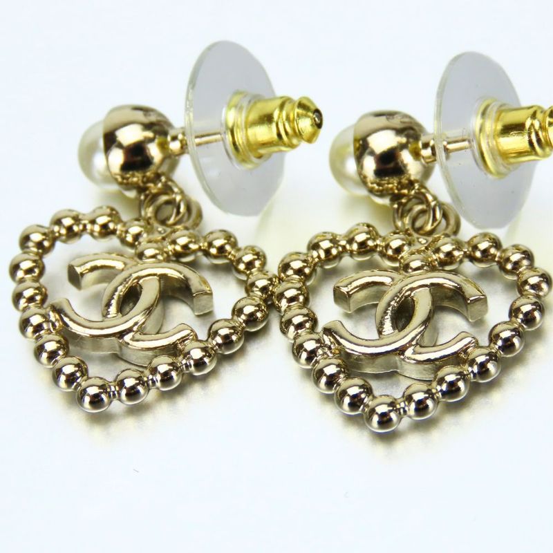 Chanel Earrings Coco Mark Metal Silver Heart Rhinestone C25P Ladies Women Chanel