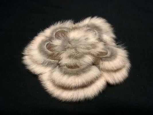 Boutique Fendi Fur Corsage Pin Brooch Pin Brooch Pin Badge Accessories Pink