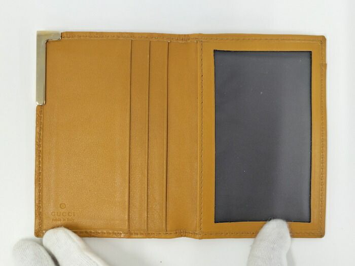 Gucci Passcase Leather Yellow