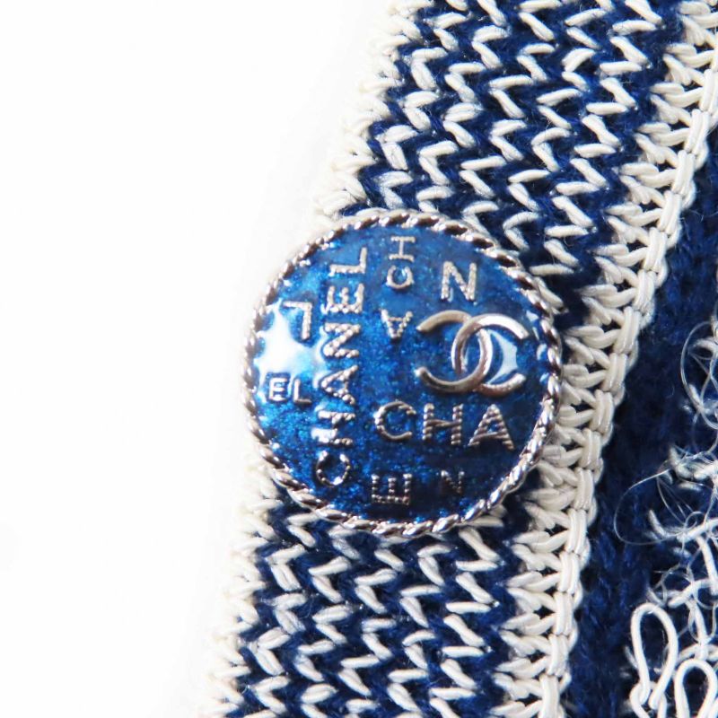 CHANEL P63038 Coco Mark And Floral Pattern Openwork Knit Cardigan With Coco