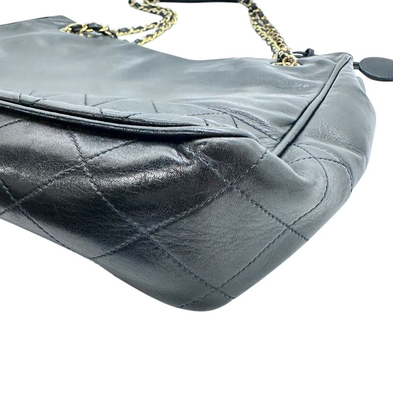 1877 Chanel Matelasse Chain Shoulder Bag Black Chain Bag Chanel