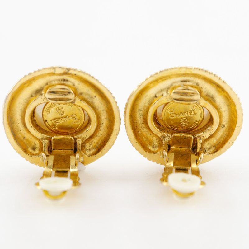 Chanel Vintage Gold Plated And Faux Pearl Ladies 29.5g Earrings