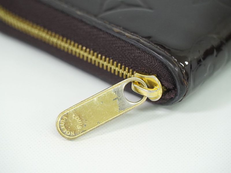 Authentic Louis Vuitton LV Zippy Coin Purse Vernis Leather Coin Case Amarante