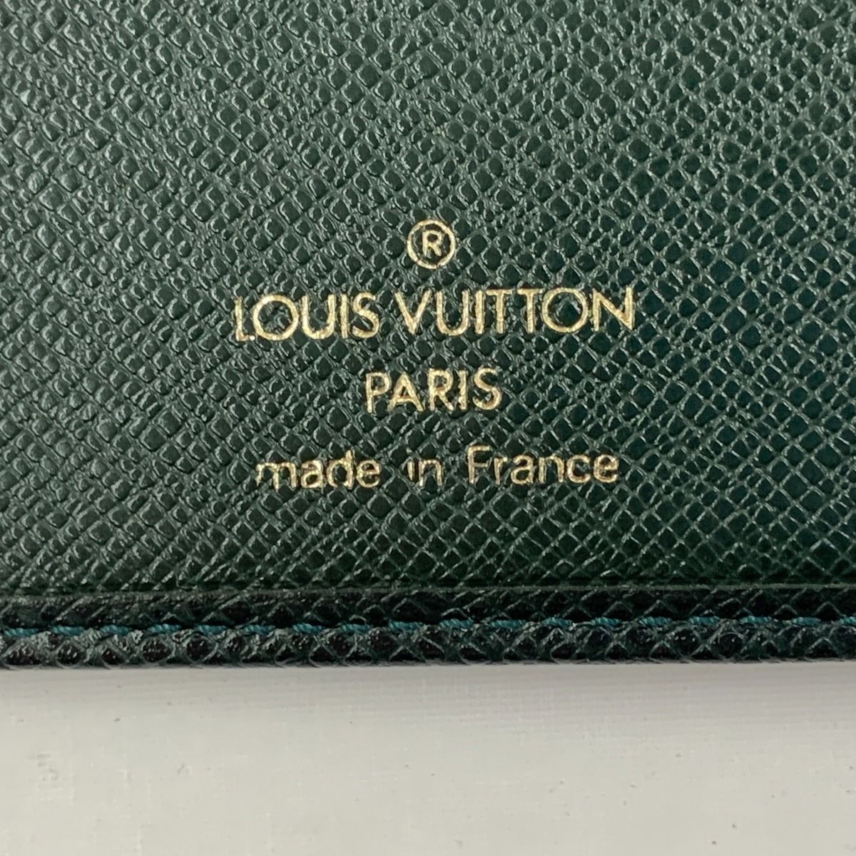 Louis Vuitton Taiga Porte Valeur Cult Credit Bifold Wallet M30394 Green